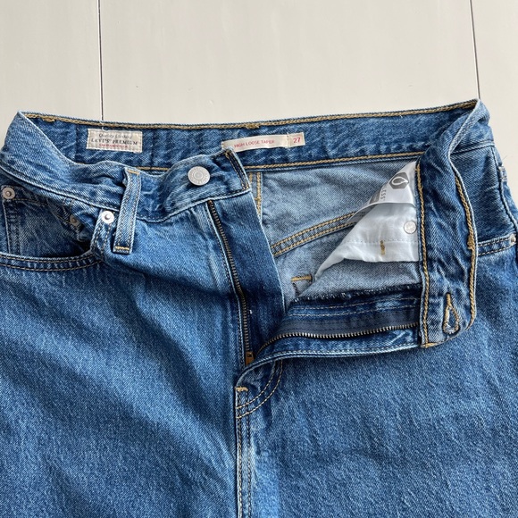 LEVI’S High Loose Taper Jeans - Picture 13 of 16